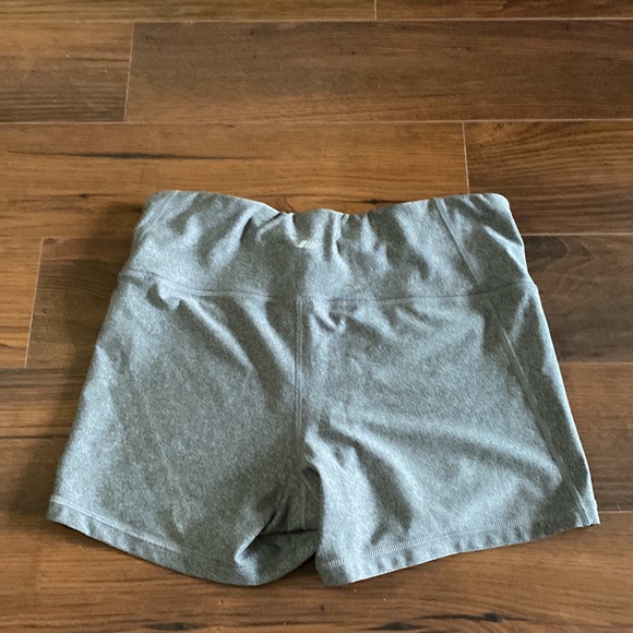Amazon athletic mini shorts - Picture 3 of 3